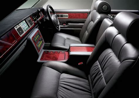 Toyota Century - Interior photos of.