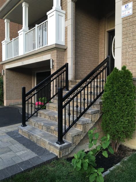 R5S Custom Designed Aluminum railings in Brampton - GTA RAILINGS