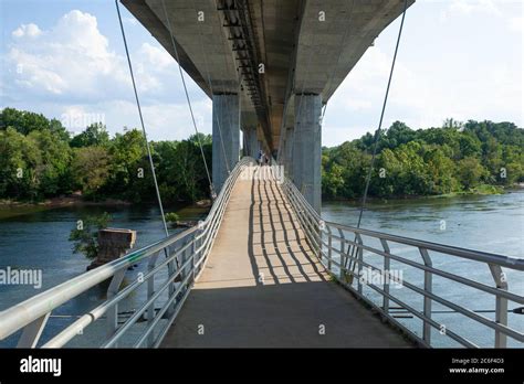 Belle isle bridge hi-res stock photography and images - Alamy