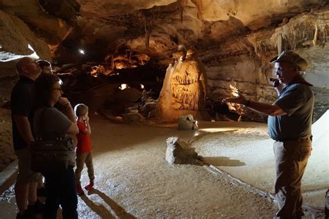 Best Caves In Texas To Visit On A Day Trip: Inner Space Cavern