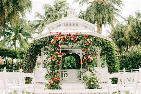 Palms Hotel Wedding in Miami Beach | Colorful Flower Wedding - Laura Memory Escobar