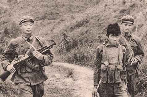 Captured Vietnamese soldier during the Sino-Vietnamese War 1979 : r/MilitaryHistory