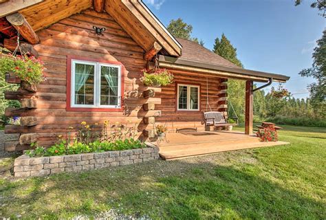 North Pole Log Cabin w/Northern Lights Views! Has Washer and Internet Access - UPDATED 2021 ...