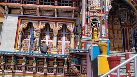 Badrinath Temple - Significance, Location, Architectural, Timings