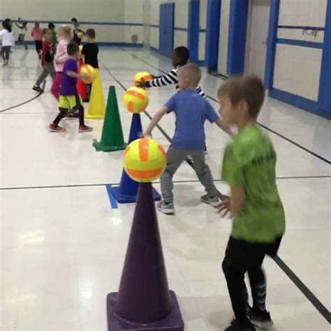 Bilingual PE 🏀 on Twitter | Physical education activities, Adapted ...