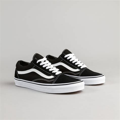 Vans Old Skool Shoes - Black / White | Flatspot