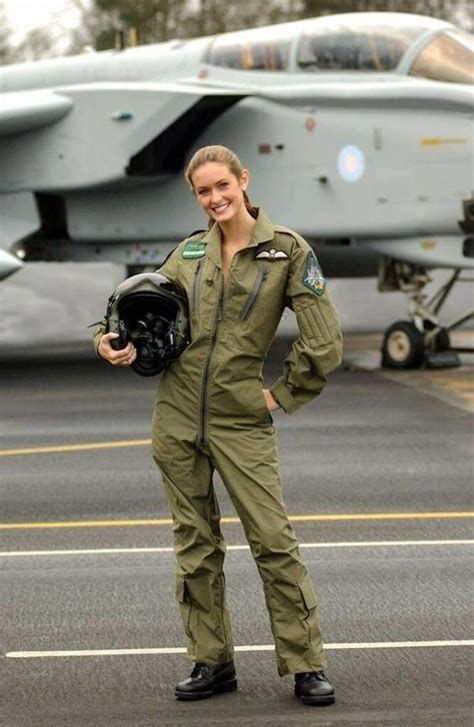 Photo of beautiful female fighter jets pilots – Artofit