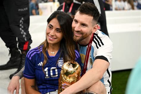 Antonella Roccuzzo And Messi 2023