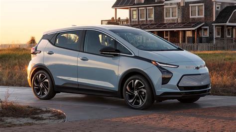 2023 Chevrolet Bolt EV: Choosing the Right Trim - Autotrader