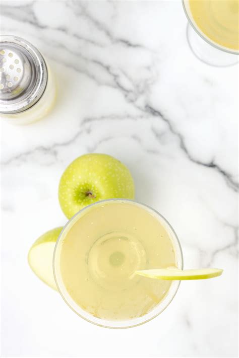 Appletini - My Incredible Recipes