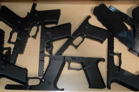 Vancouver Island cops seize 3D-printed ‘ghost’ guns, body armour ...