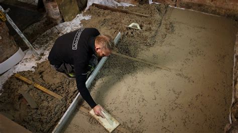 How To Lay A Limecrete Floor - UK Restoration Services