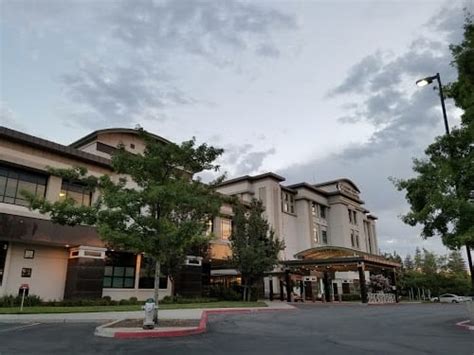 Fresno Heart & Surgical Hospital in Fresno, CA Reviews & Info - Vivian Health