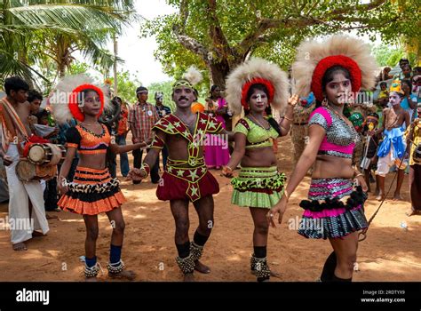 Karagam Karagattam dance, folk dance in Dasara Dussera Dusera Festival ...