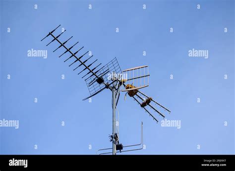 Analog television antenna hi-res stock photography and images - Alamy