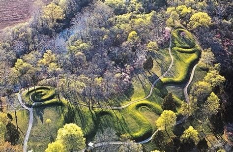 Amusing Planet: The Great Serpent Mound of Southwest Ohio | Serpent mound ohio, Effigy, Adams county