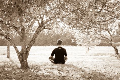 4 Things Meditation Does To Your Mind And Body - LifeHack