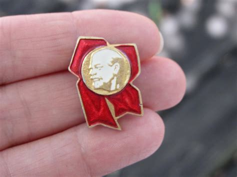Lenin Pin Vintage Soviet Pin Soviet Communist Russian | Etsy
