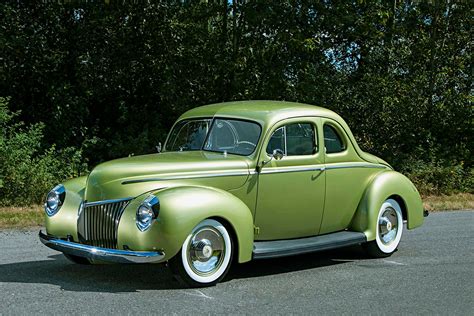 Sectioned 1940 Ford Coupe Shows Off New Lines