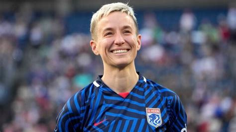 Retiring U.S. soccer star Rapinoe honoured by OL Reign in front of ...