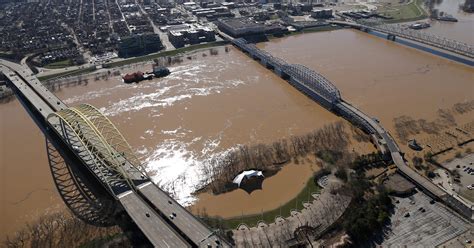 Cincinnati weather: High winds as cold front moves in Thursday