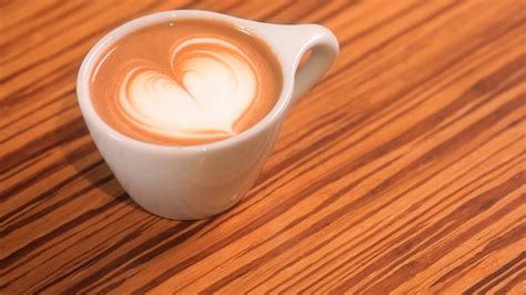 How to Pour a Heart | Latte Art - YouTube