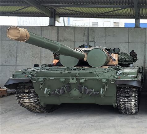 The Czechs collected funds for the T-72 tank for Ukraine - Militarnyi