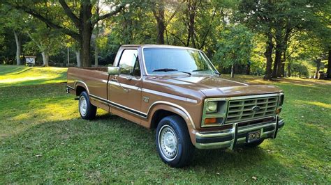 At $14,999, Will This 1986 Ford F-150 XLT Lariat Rope You In?