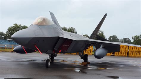 USAF F-22 Raptor. Singapore Airshow 2016. : r/aviation