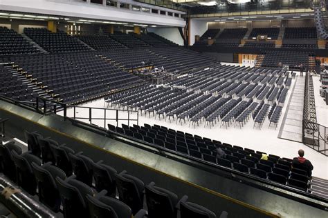 Auditorium seating at the Brighton Centre (4000 tip-up sea… | Flickr