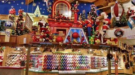 Multi-Day Tours: Frankenmuth Christmas Shopping – Sterling Coach Tours