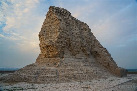 The Ziggurat of Dur-Kurigalzu, A Historical Site In Iraq, That You Probably Have Never Heard Of ...