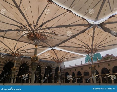 Nabawi Mosque Architecture during the Day Editorial Image - Image of ...