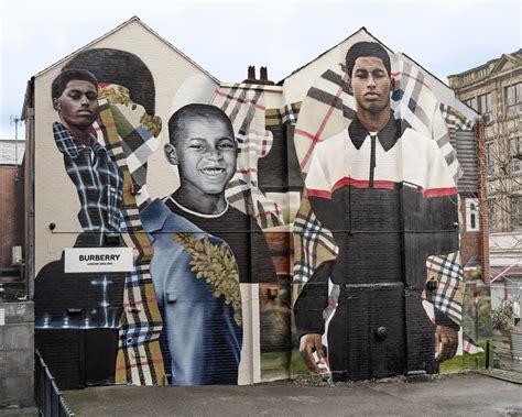 Burberry have unveiled a mural dedicated to Marcus Rashford | Famous ...