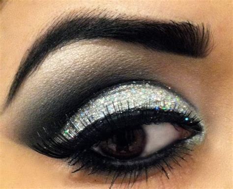 20+ Creative Eye Makeup Looks and Design Ideas