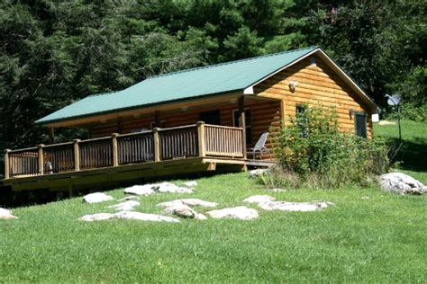 Pet-Friendly Cabins in the U.S. | glampinghub.com