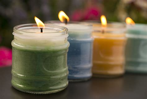 10 Best Scented Candles in the World - Insider Monkey