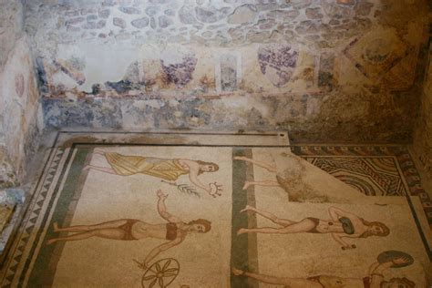 Villa romana del Casale, Piazza Armerina, Sicilia, IV secolo. I mosaici, gli affreschi | Ancient ...