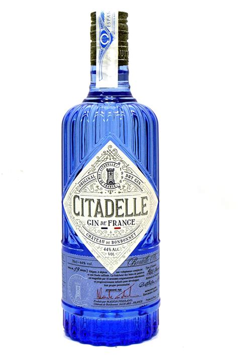 Citadelle Gin de France 44% vol. Gin | Karadarshop.com