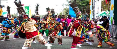 Dominican Republic Carnival - TOP 10 FACTS - Mega Adventures