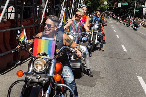 Seattle’s new Dykes on Bikes chapter debuts at Pride parade | Cascade ...