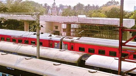 Yeshwanthpur Metro bridge hangs fire