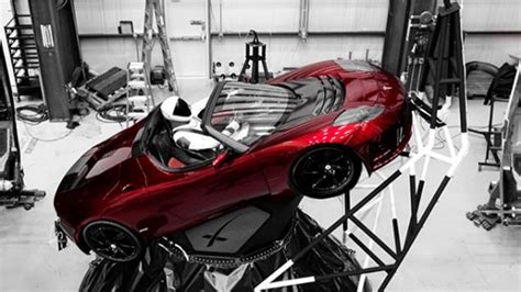 'Starman' set to take a ride into outer space in a Tesla Roadster | Fox News