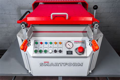 Review desktop vacuum forming machine / SMARTFORM 450