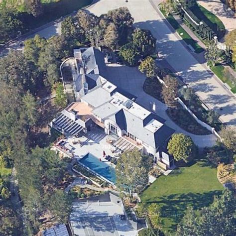 Justin Bieber & Hailey Baldwin's House in Beverly Hills, CA (Google Maps)