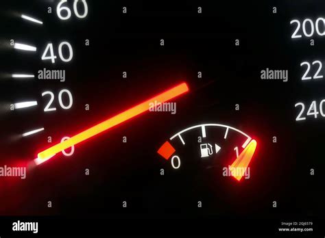 Fuel Gauge, Full Tank, Car Fuel Display Stock Photo - Alamy