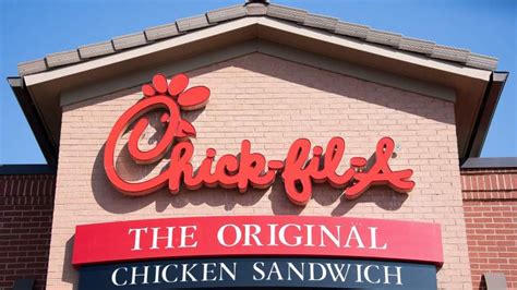 Chick-fil-A’s Thanksgiving Day 2021 Hours: Is It Open or Closed? - News and Gossip