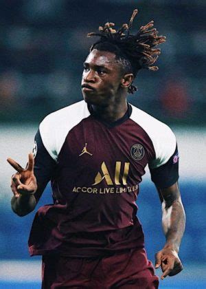 Moise Kean Height, Weight, Age, Family, Facts, Girlfriend, Biography