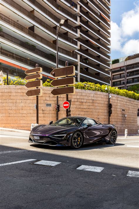 McLaren 720S Spider in purple [3309x4963] : r/carporn