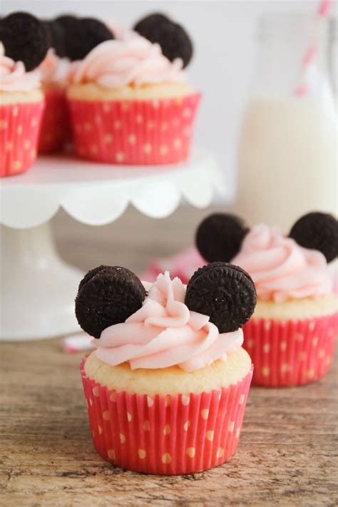 Minnie Mouse Cupcakes - The Baker Upstairs